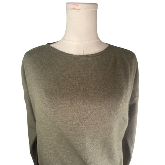 2/$30 Baci Womens M/L Olive Green Lightweight Knit Sweater Made In Italy - Picture 7 of 14